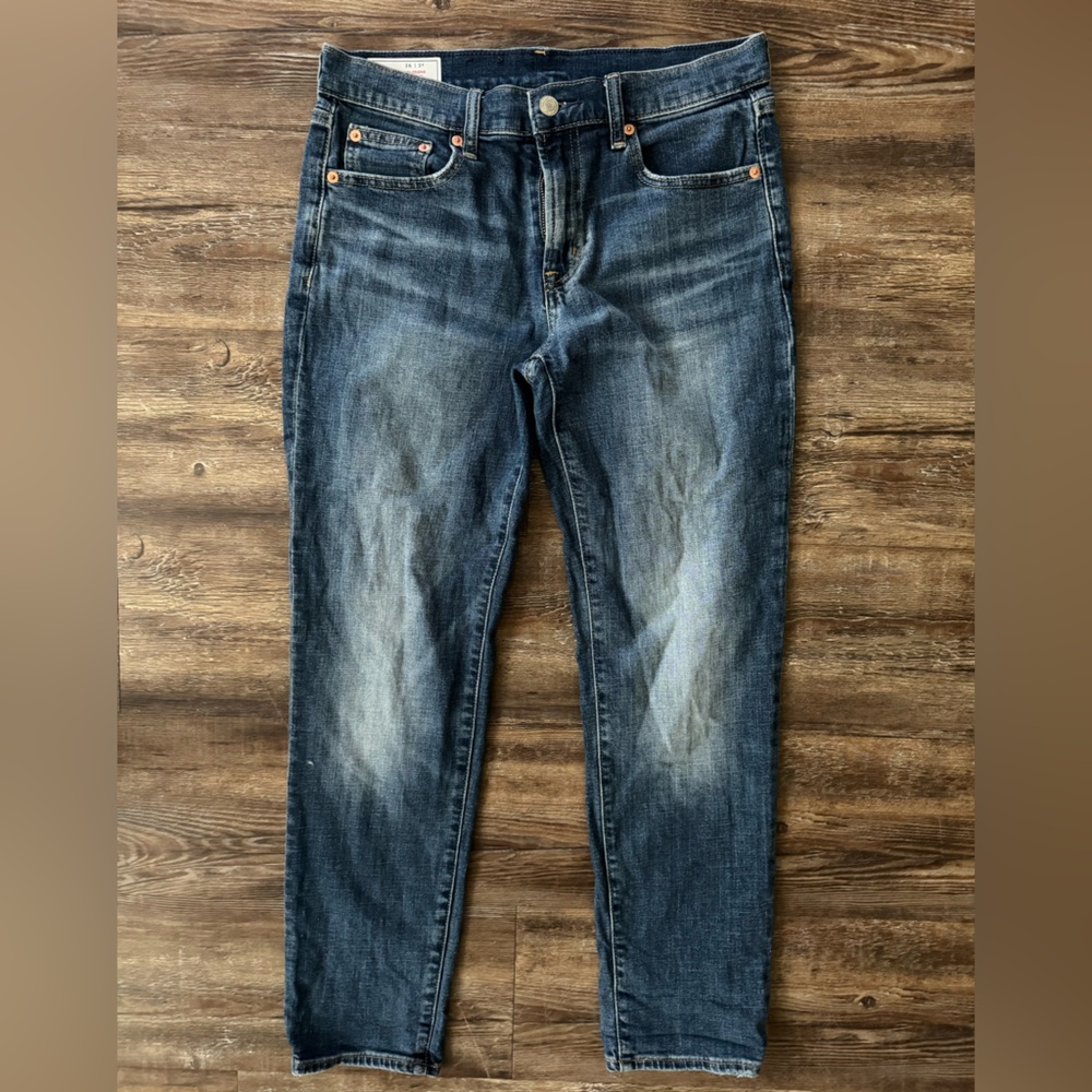 GAP Women's Girlfriend Mid Rise Jeans